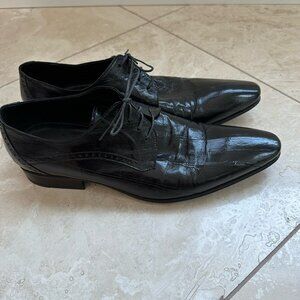 Men's dress shoe